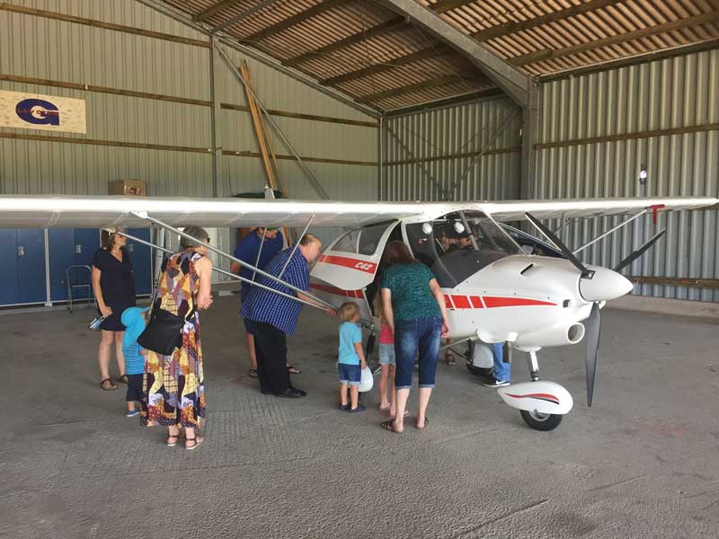 Besucher beim Aeroclub Dinkelsbühl